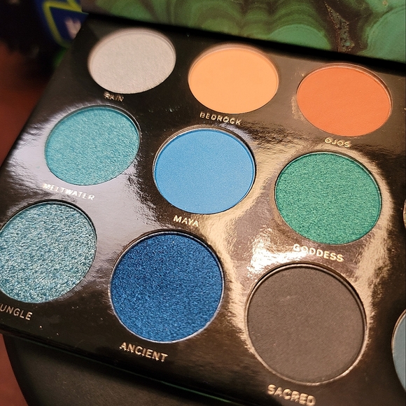 Cenote {Hipdot} Eye Palette, NIB - Picture 4 of 6